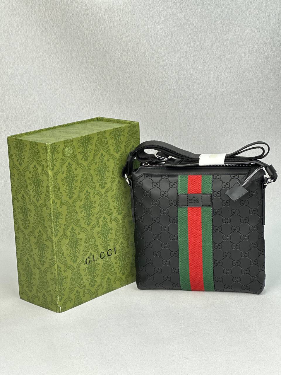 Gucci GG Supreme Messenger Bag