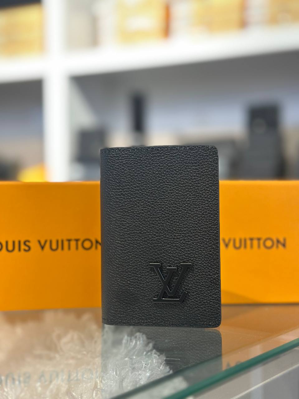 Louis Vuitton Taiga Leather-3